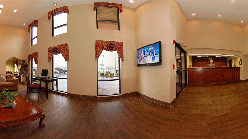 Quality Inn & Suites Пайн Блафф Экстерьер фото